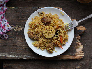 Плов, рис, мясо, чеснок