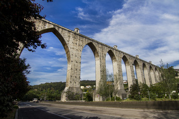 Fototapeta premium View of the landmark aqueduct located in Lisbon, Portugal.