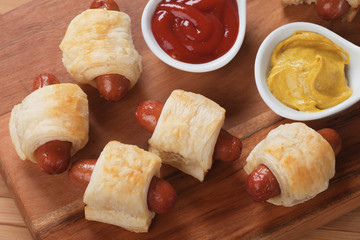 Pigs in blanket