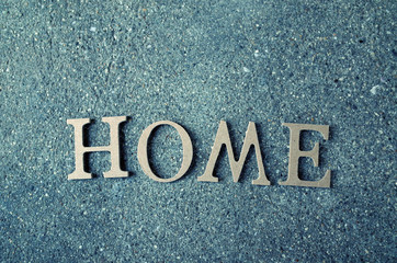 homeという文字と住宅イメージ