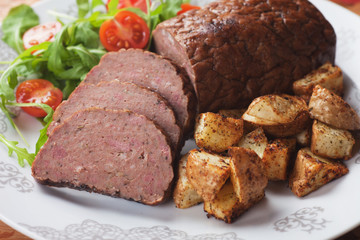 Meat loaf with roasted potato