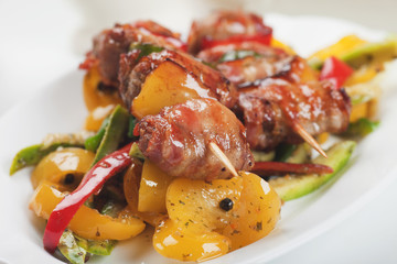 Grilled meat and vegetable skewer