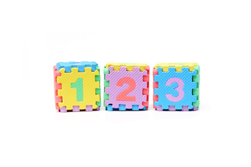 Jigsaw box with 1 2 3 number