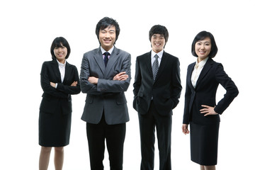 무리 지어 일하고 있는 비즈니스맨과 비즈니스 우먼들