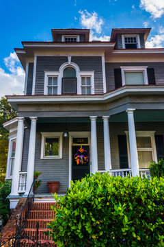 Beautiful House In Charleston, South Carolina.