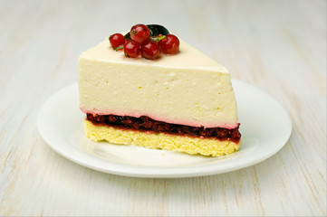cheesecake with red currant