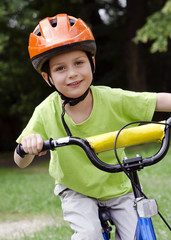 Child cyclict cycling