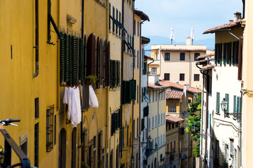 Fototapeta na wymiar Picturesque street view in Florence, Italy
