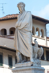 The famous poet Dante Alighieri's statue in Piazza Santa Croce i