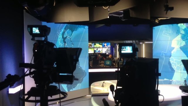 TV studio - cameras - news