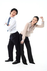 서서 제스처를 취하는 아시안 비즈니스맨과 우먼