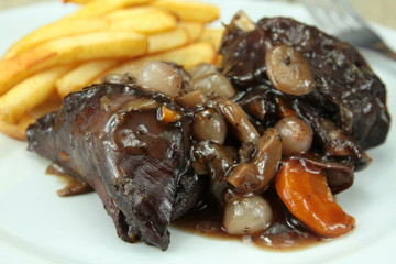 coq au vin et frites