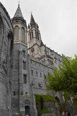 Fototapeta na wymiar Basilique de Lourdes