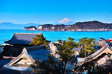 Naklejka premium Świątynia Kamakura i góra Fuji