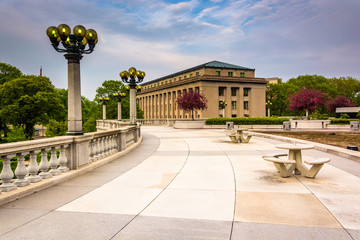 Obraz premium Courtyard and buildings in the Capitol Complex, Harrisburg, Penn