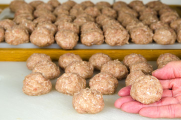 Raw meatballs