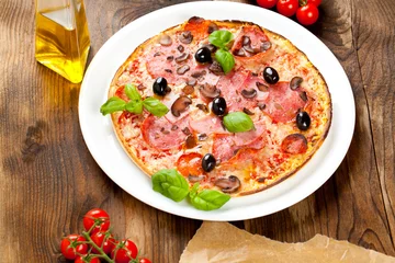 Selbstklebende Fototapete Pizzeria PIZZA aus steinoffen