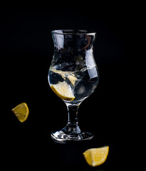lemon in water