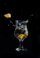 lemon in water