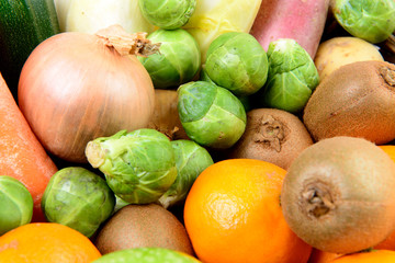 Obraz na płótnie Canvas close up of a fruit and vegetable basket