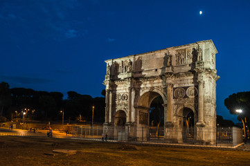 Naklejka na ściany i meble View of night Rome, Italy
