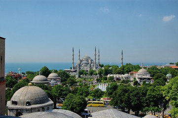 Naklejka premium Blue Mosque Istanbul-Sultanahmet from Hagia Sophia minaret