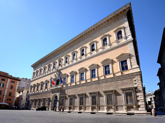 Fototapeta na wymiar Palazzo Farnese, Roma