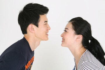 스튜디오 안에서 커플 모습