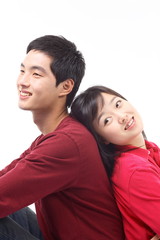 스튜디오 속 젊은 커플