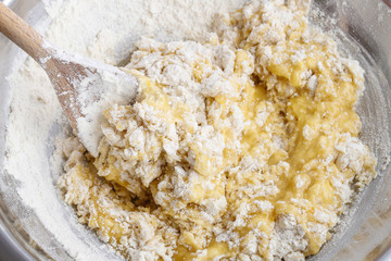 How to make yeast dough - step by step: mix all ingredients