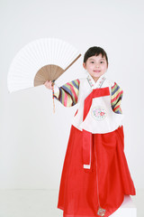 한복 입은 한국인 가족