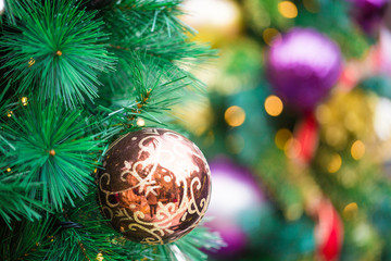 Fototapeta na wymiar Decorations on the Christmas tree