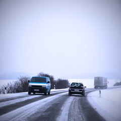 Fototapeta premium Autos im Winter