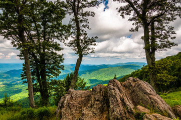 Boulders, trees, and view of the Blue Ridge at an overlook on Sk