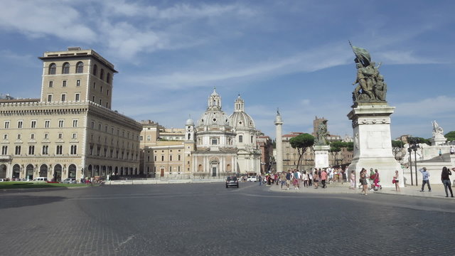 Italy Rome Piazza Venetzia time lapse