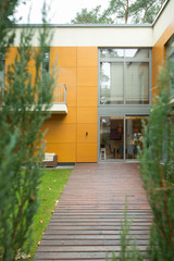 Path to modern building