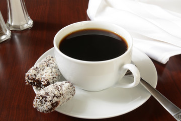 Coffee with date rolls