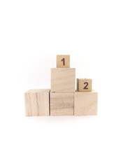 表彰台・ワンツーフィニッシュ・積み木