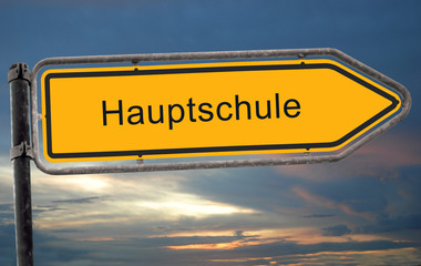 Strassenschild 19 - Hauptschule