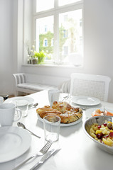 frühstücken