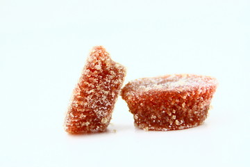 pâte de fruit framboise,confiserie,isolé,fond blanc