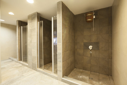 ild shower spa hotel interior
