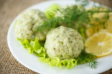 meatballs steam fish with greens