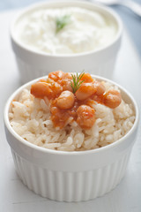 Pilaf yogurt and red beans