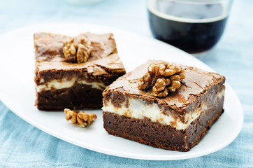 brownie with cream cheese