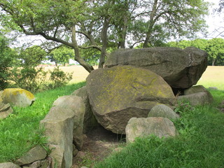 Gro&szlig;steingrab bei Rerik, Ostsee