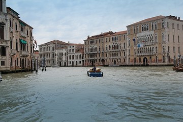 Venezia canal grande