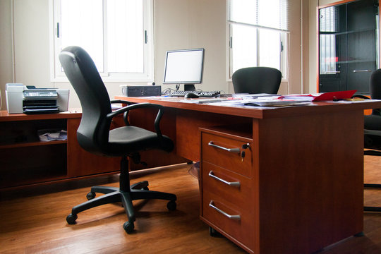 postazione di lavoro in ufficio