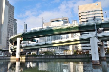 Obraz premium 大阪 堂島川