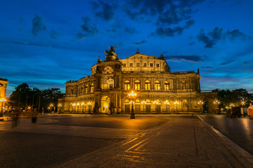 Obraz na płótnie Canvas Semper opera in Dresden